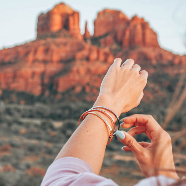 SPREAD GRATITUDE BANGLE